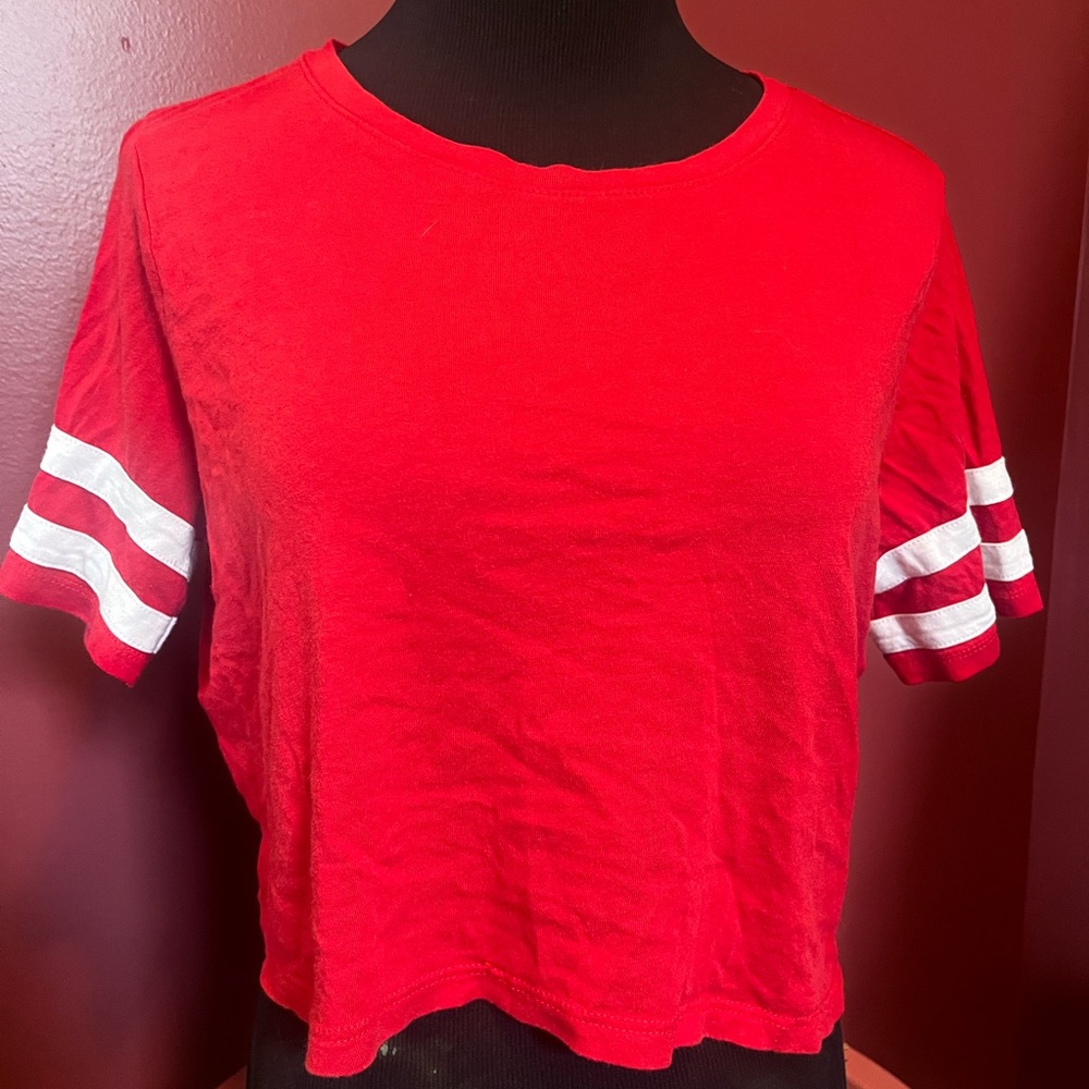 Red and white crop top ❤️